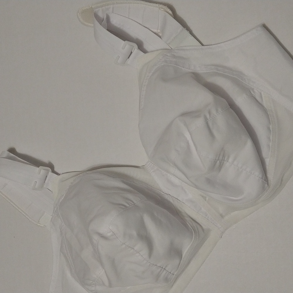 Exquisite Women's White Full Coverage Bra Size 34DD